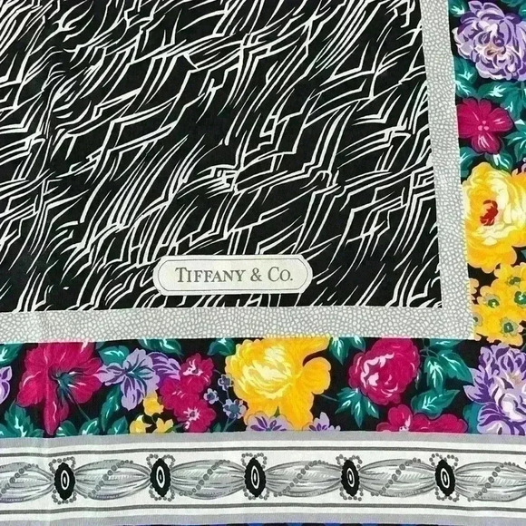 Vintage Tiffany & Co large silk floral scarf - Picture 3 of 8